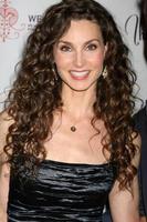 los angeles, 9 de noviembre - alicia minshew en el evento de recaudación de fondos avanzamos organizado por maria bello en la sala del escritor el 9 de noviembre de 2011 en los angeles, ca foto