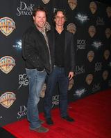 las vegas, 24 de abril - chris henchy, jay roach llega a la sesión de fotos de warner brothers en cinemacom 2012 en caesars palace el 24 de abril de 2012 en las vegas, nv