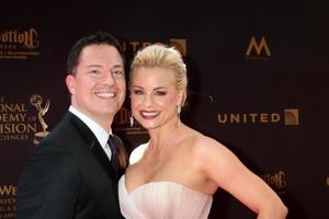 los angeles, 1 de mayo - christian leblanc, jessica collins en la 43ª entrega de premios emmy diurnos en el hotel westin bonaventure el 1 de mayo de 2016 en los angeles, ca foto