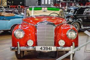 SINSHEIM, GERMANY - MAI 2022 red Mercedes Benz 300 cabrio 1952 photo