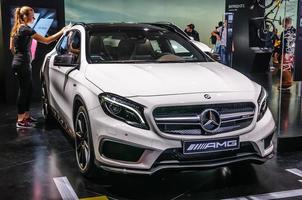 frankfurt - sept 2015 mercedes-benz gla 45 amg presentado en iaa foto