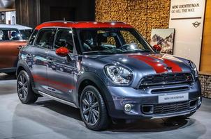 frankfurt - sept 2015 mini cooper countryman presentado en iaa i foto