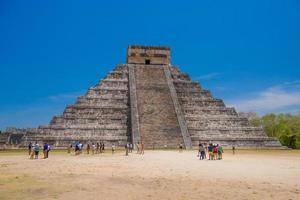 Temple Pyramid of Kukulcan El Castillo, Chichen Itza, Yucatan, Mexico, Maya civilization photo