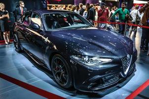 frankfurt - sept 2015 alfa romeo giulia presentado en iaa intern foto