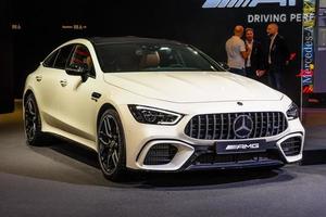 frankfurt, alemania - sept 2019 blanco mercedes-benz amg gt 63 s foto