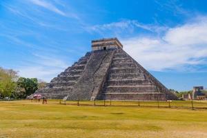 Temple Pyramid of Kukulcan El Castillo, Chichen Itza, Yucatan, Mexico, Maya civilization photo