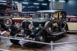 SINSHEIM, GERMANY - MAI 2022 black Maybach DSH 1934 photo