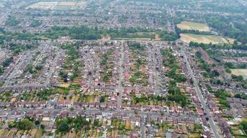 prachtige luchtfoto en beelden vanuit een hoge hoek van de noordelijke stad Luton in Engeland, VK video