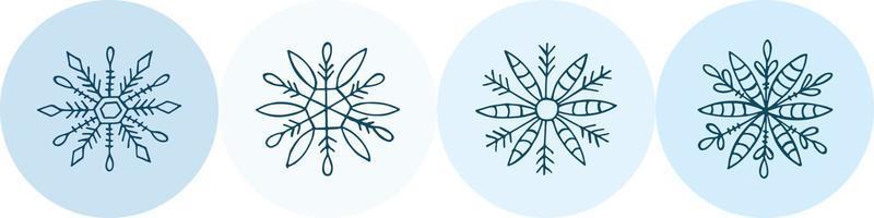 un conjunto de copos de nieve dibujados a mano. ilustración vectorial en estilo garabato. estado de ánimo de invierno. hola 2023. feliz navidad y próspero año nuevo. elementos azules sobre un fondo azul claro. vector