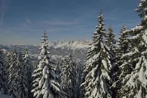 paisaje de montaña de invierno foto