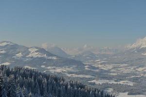 paisaje de montaña de invierno foto