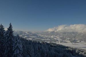 paisaje de montaña de invierno foto