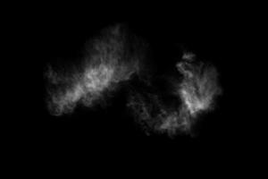 humo texturizado, negro abstracto, aislado sobre fondo negro foto