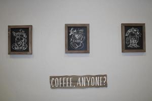 café cuadros de pared fondo blanco foto