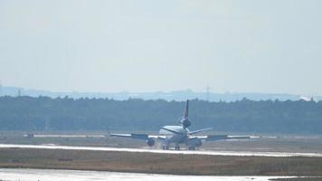 lufthansa cargo md 11 landung video