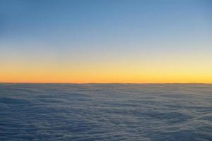 nubes al atardecer foto