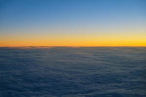 nubes al atardecer foto