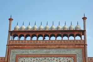 la parte superior de la puerta al taj mahal foto