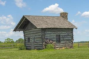 pradera restaurada casa en una pradera restaurada foto