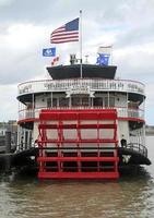 Nueva Orleans, Luisiana, Estados Unidos - 12 de agosto de 2019 - barco de vapor en los muelles de Nueva Orleans foto