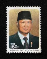 sidoarjo, jawa timur, indonesia, 2022 - filatelia con el tema del presidente de indonesia, mr. suharto foto