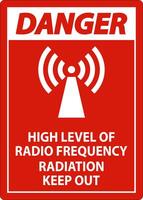 peligro alto nivel de señal de radiación rf sobre fondo blanco vector