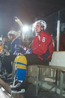 retrato de jugador de hockey sobre hielo foto