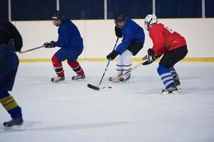 ice hockey sport players photo