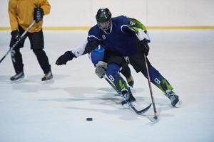 jugadores de hockey sobre hielo foto