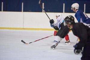 jugadores de hockey sobre hielo foto