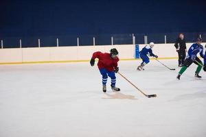 jugadores de hockey sobre hielo foto