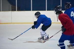 jugadores de hockey sobre hielo foto