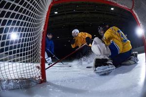 portero de hockey sobre hielo foto