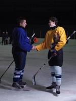 jugadores de hockey sobre hielo foto