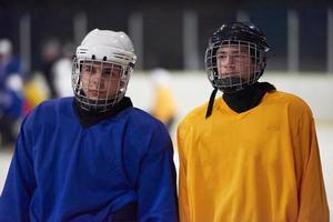 jugadores de hockey sobre hielo foto