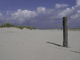 spiekeroog en el mar del norte foto