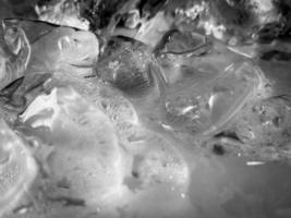The ice cube shape has been adjusted to add color,It will help refresh and make you feel good. photo