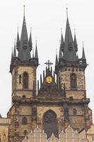 iglesia de nuestra señora antes de tyn, praga, república checa foto