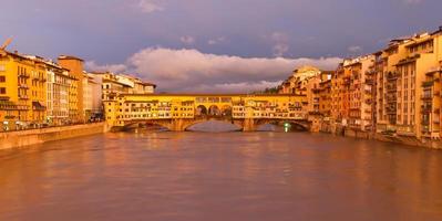 Ponte Vecchio, Florencia, Italia. foto