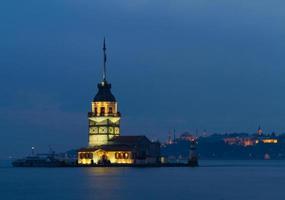 Torre de la doncella en Estambul foto