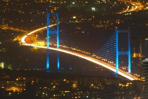 Puente del Bósforo en Estambul foto