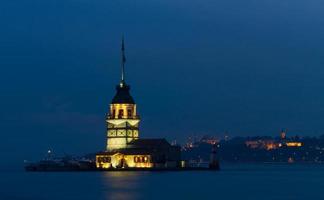 torre de la doncella en estambul foto