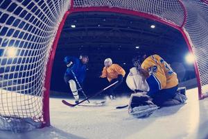 ice hockey goalkeeper photo