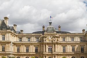 fachada del palacio de luxemburgo foto