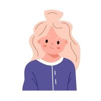 niña de cara de niño sonriente. niño avatar con retrato de cabeza de dibujos animados de piel. icono de personaje de la escuela. linda personita adolescente. ilustración vectorial plana aislada en blanco vector