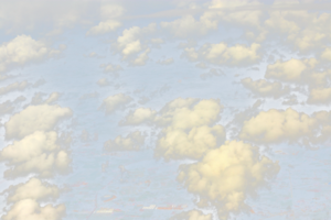 nuage dans l'atmosphère du ciel depuis l'avion, par les fenêtres se trouve le ciel de cumulus cloudscape et le ciel sous le soleil. vue d'en haut le nuage est magnifique avec un fond abstrait climat météo à haut niveau png