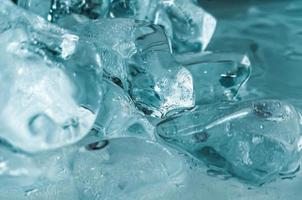 The ice cube shape has been adjusted to add color,It will help refresh and make you feel good. photo