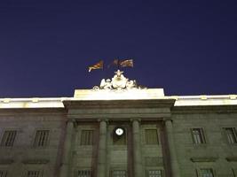 barcelona at night photo