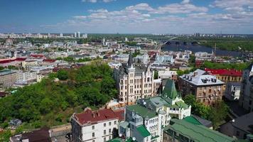 vue aérienne de la capitale de Kyiv, ukraine video