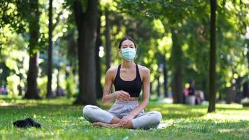 yoga Bij de park video